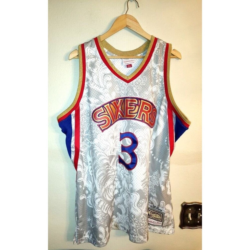 Men's Mitchell & Ness Swingman Collection 1996-97 Allen Iverson Jersey Size 2XL
